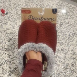 Dearfoams Burgundy Slippers with Soft Gray Lining